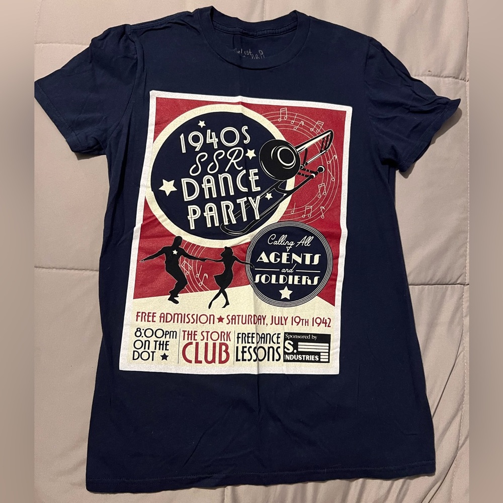 Disney Marvel T-shirt Size Small